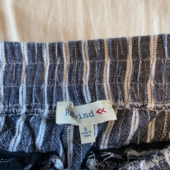 Rewind Blue & White Ruffled Hem Linen Shorts - Picture 4 of 4